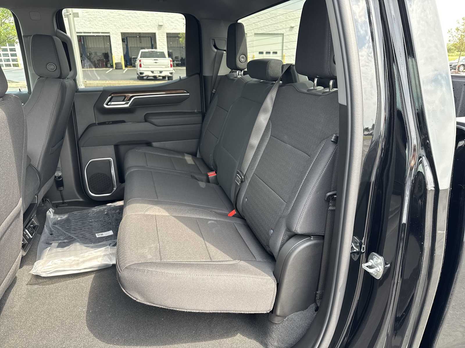 2026 Chevrolet Silverado 1500 LT photo 19