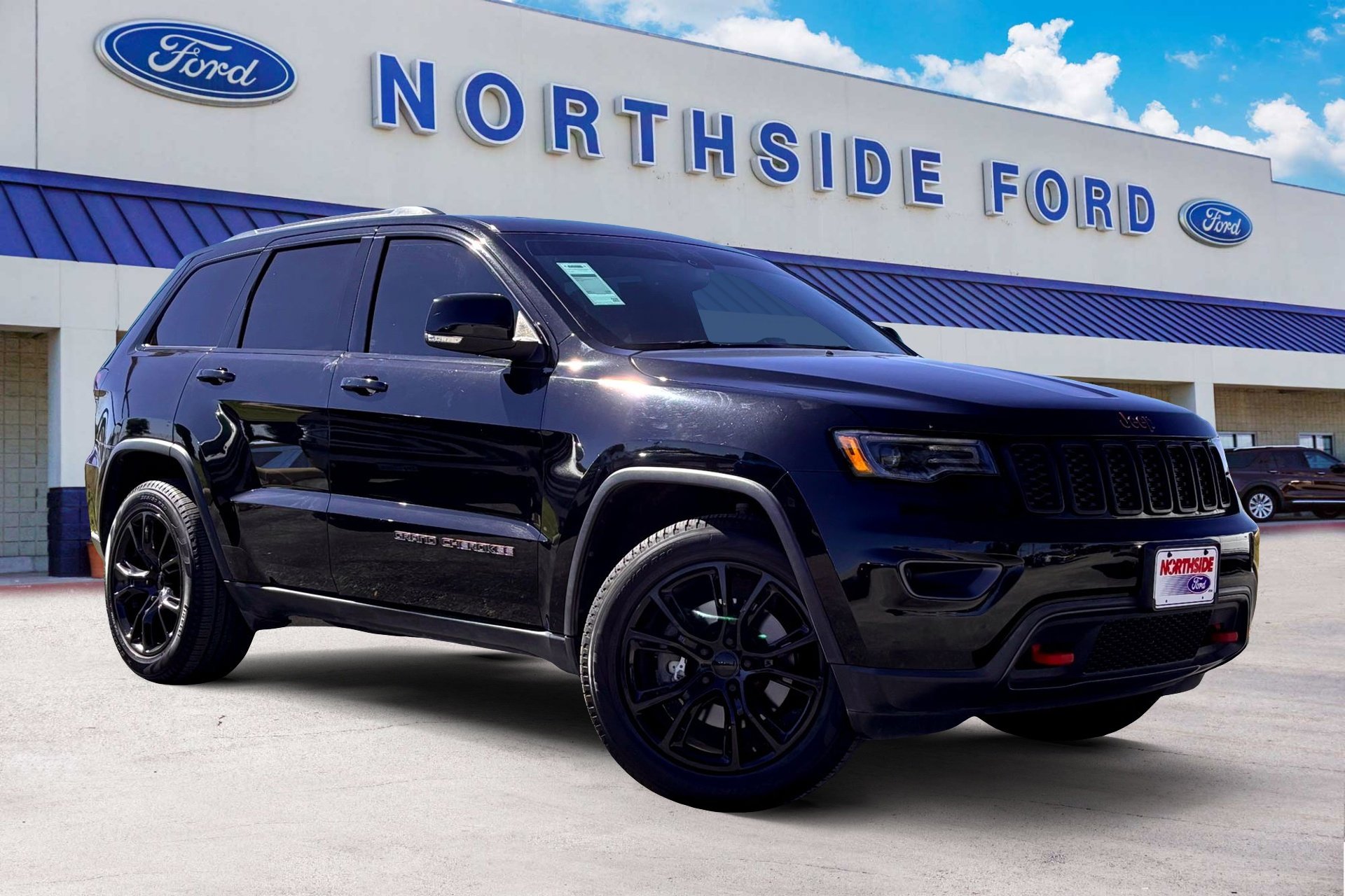 2017 Jeep Grand Cherokee Trailhawk's photo