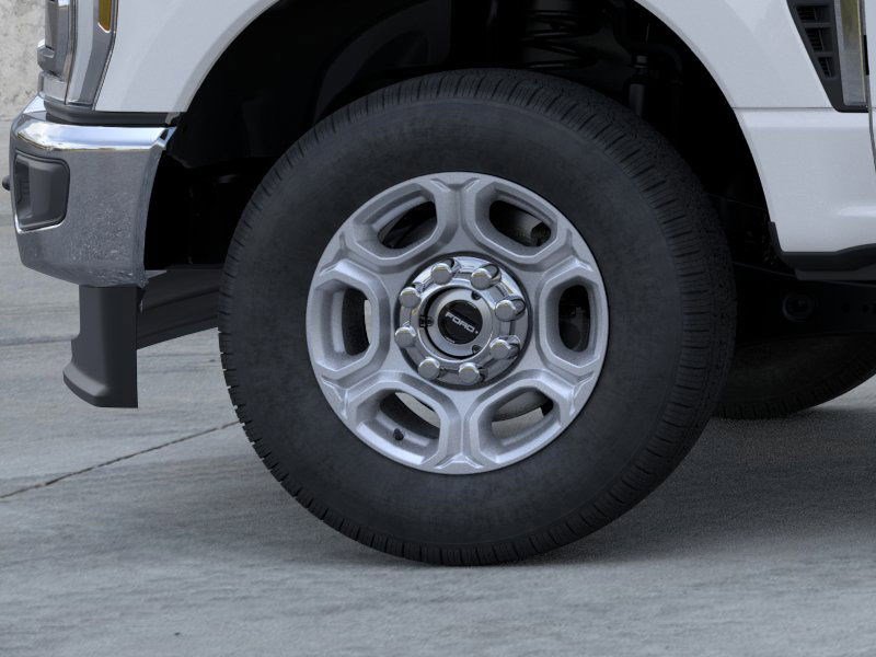 2026 Ford F-250 XLT photo 4