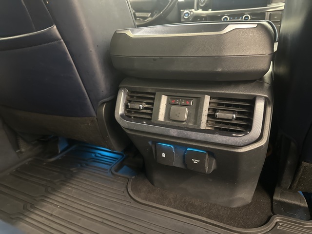 2021 Ford F-150 Raptor photo 28