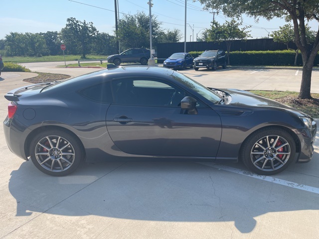 2017 Subaru BRZ Limited photo 2