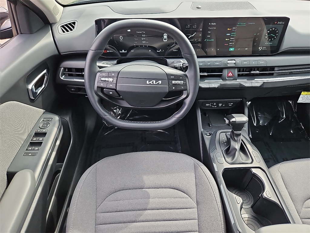 2025 Kia K4 EX photo 11