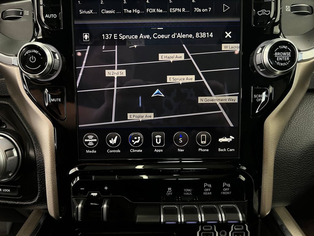2019 Ram 1500 Laramie photo 24
