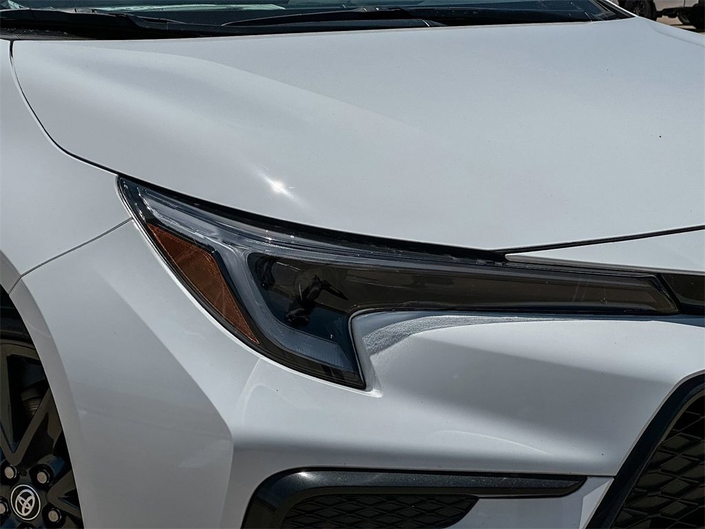 2025 Toyota Corolla SE photo 2