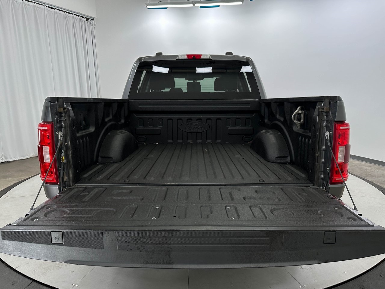 2022 Ford F-150 XLT photo 17
