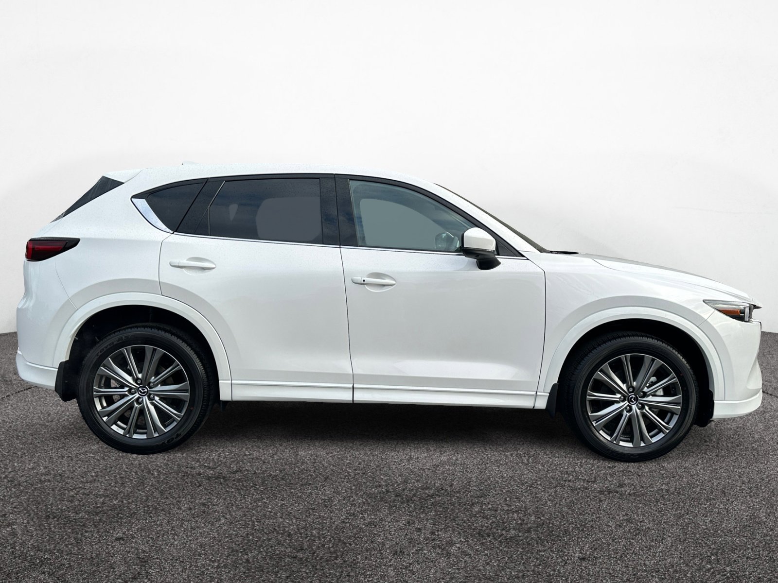 2025 Mazda CX-5 2.5 Turbo Signature photo 3