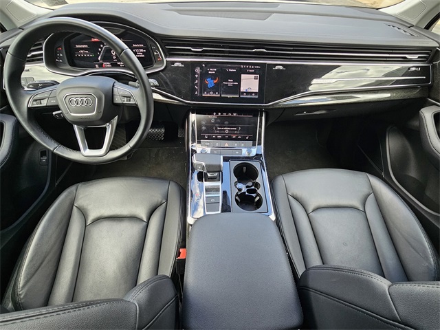 2024 Audi Q7 55 Premium Plus photo 17