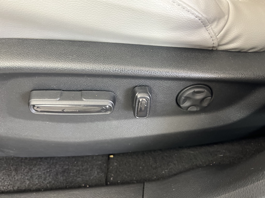 2019 Honda CR-V EX-L photo 3