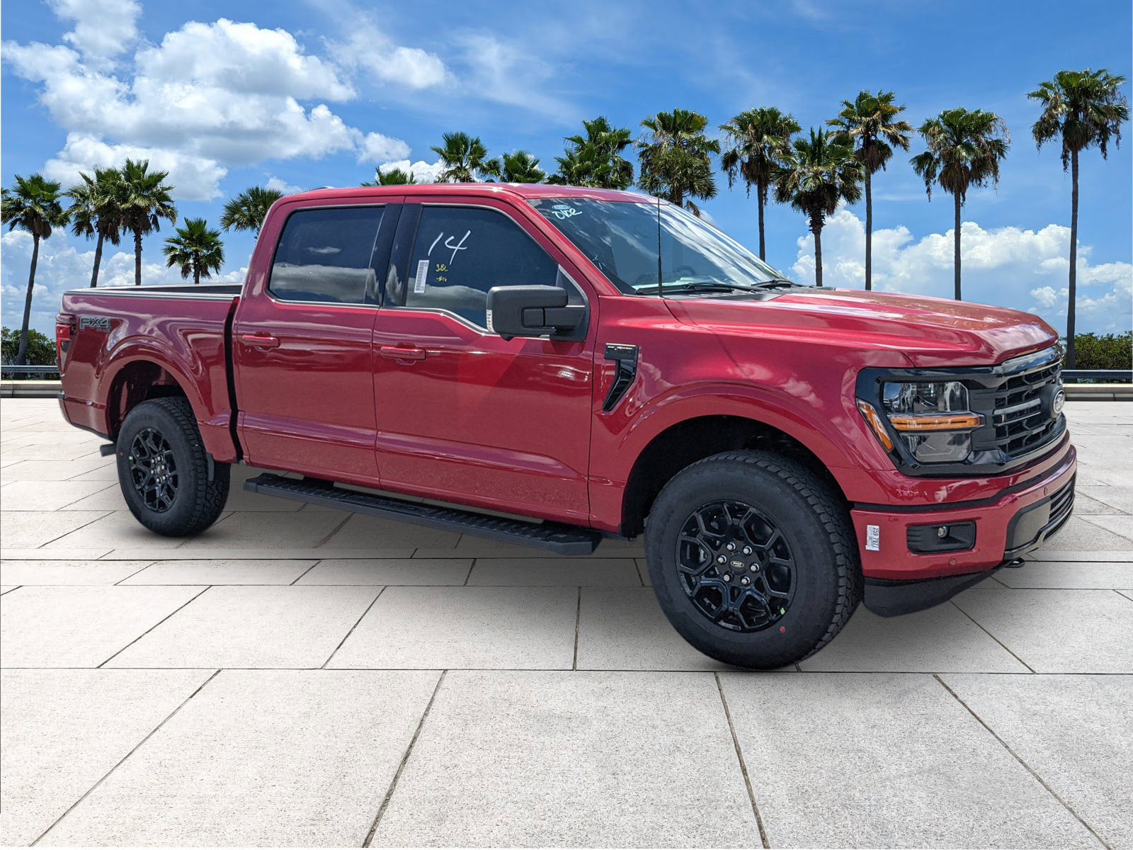 2025 Ford F-150 XLT photo 2