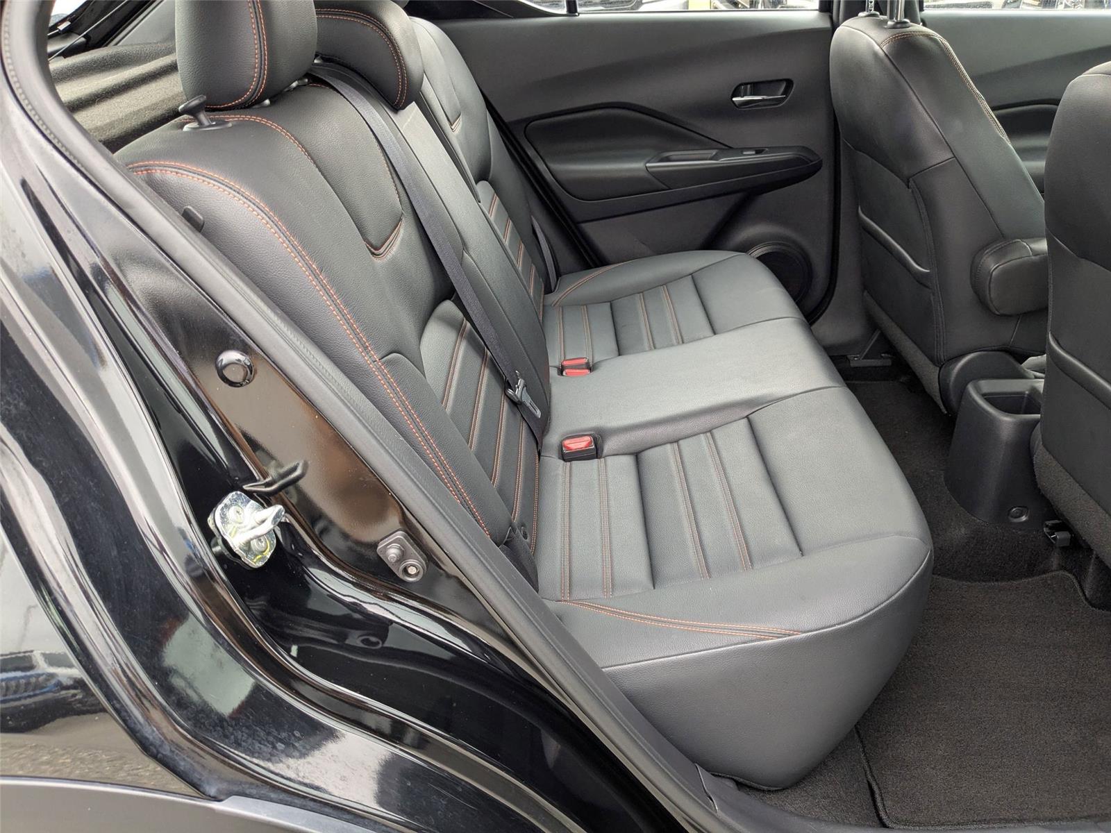 2019 Nissan Kicks SR photo 29