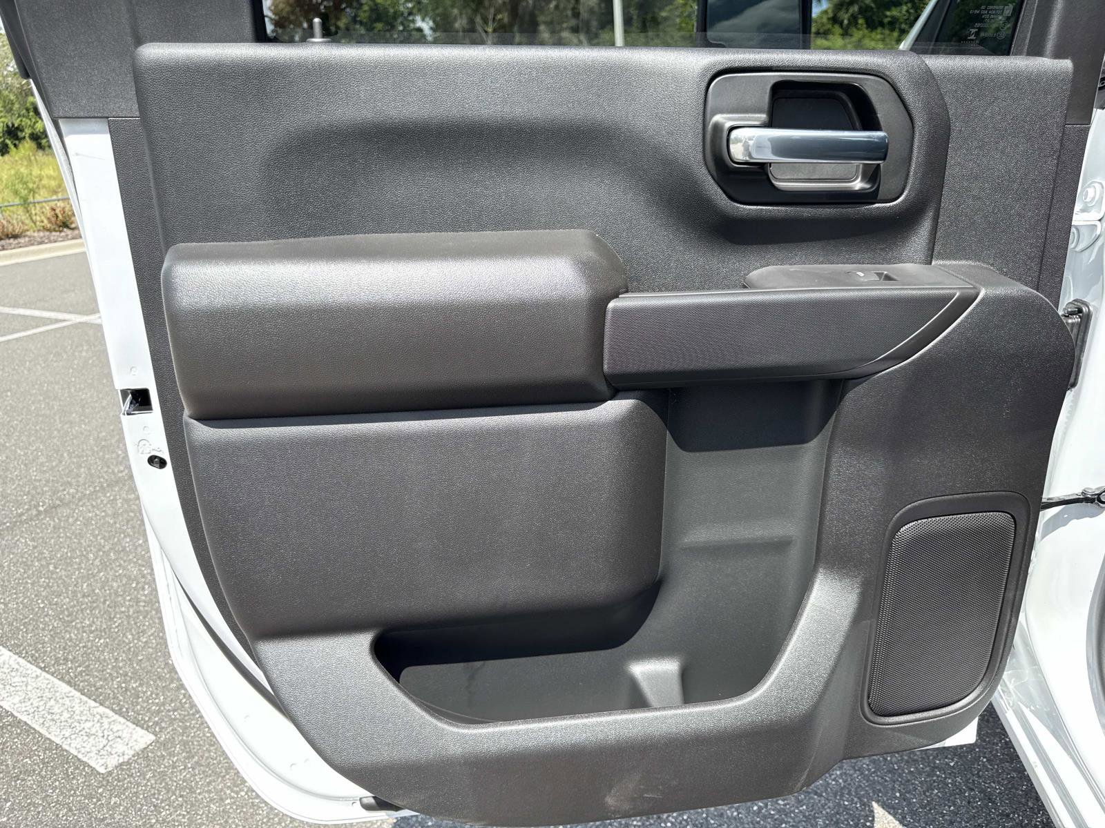 2025 Chevrolet Silverado 2500HD photo 9