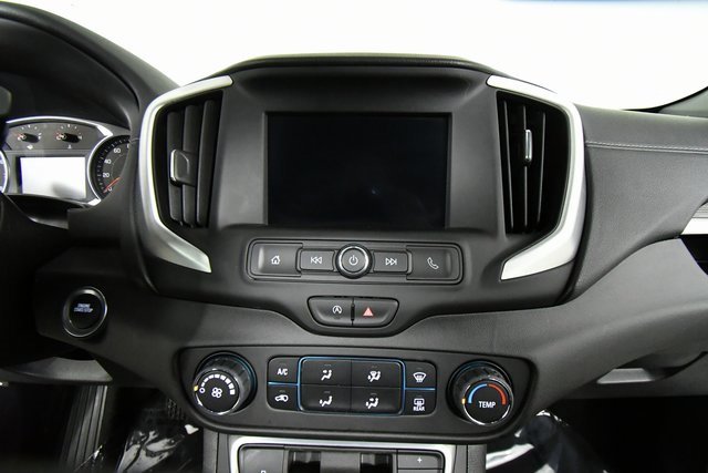 2024 Gmc Terrain SLE photo 3