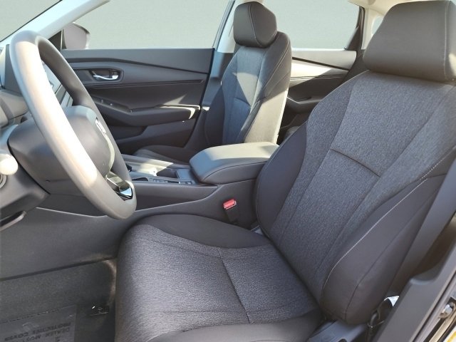 2025 Honda Accord LX photo 13