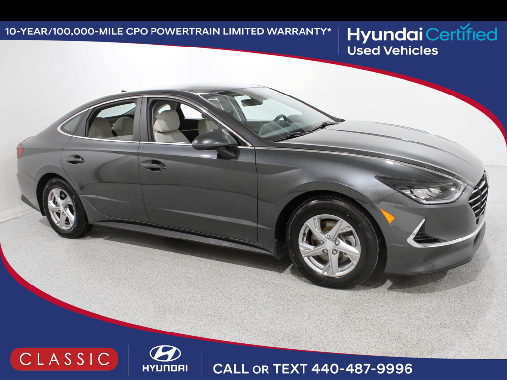 2022 Hyundai Sonata SE's photo