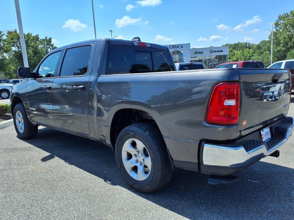 2025 Ram 1500 Tradesman photo 5
