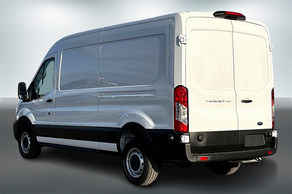 2024 Ford Transit Cargo Van photo 3