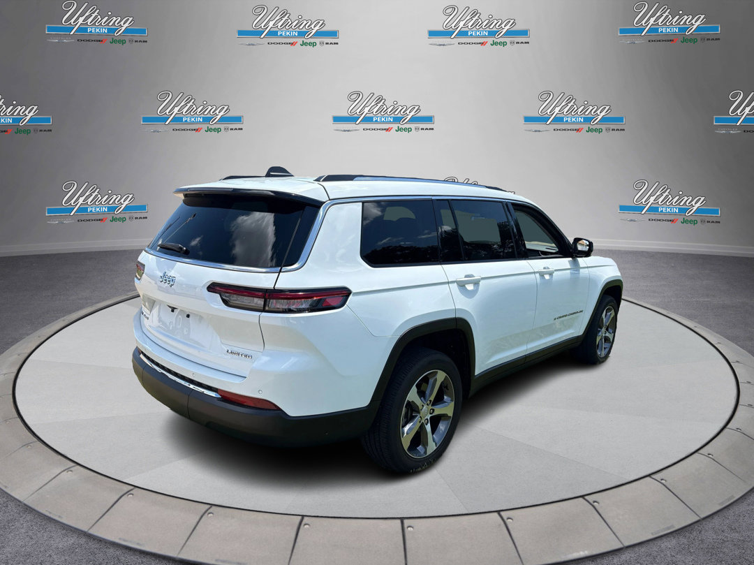 2023 Jeep Grand Cherokee Limited photo 3