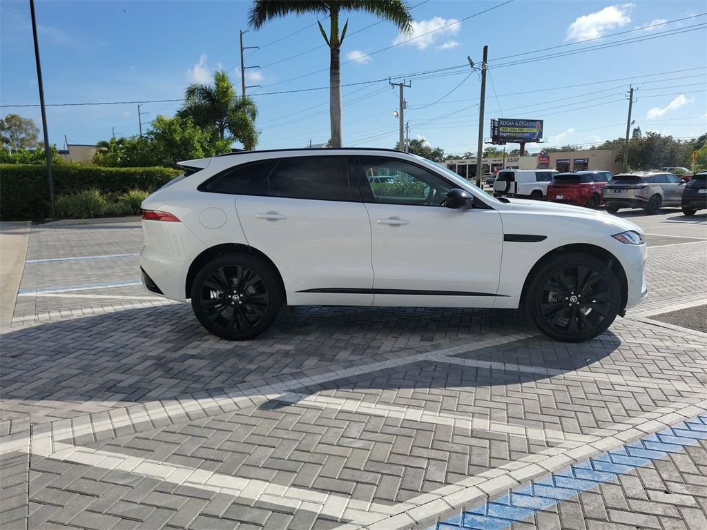 2026 Jaguar F-PACE P400 R-Dynamic S photo 3