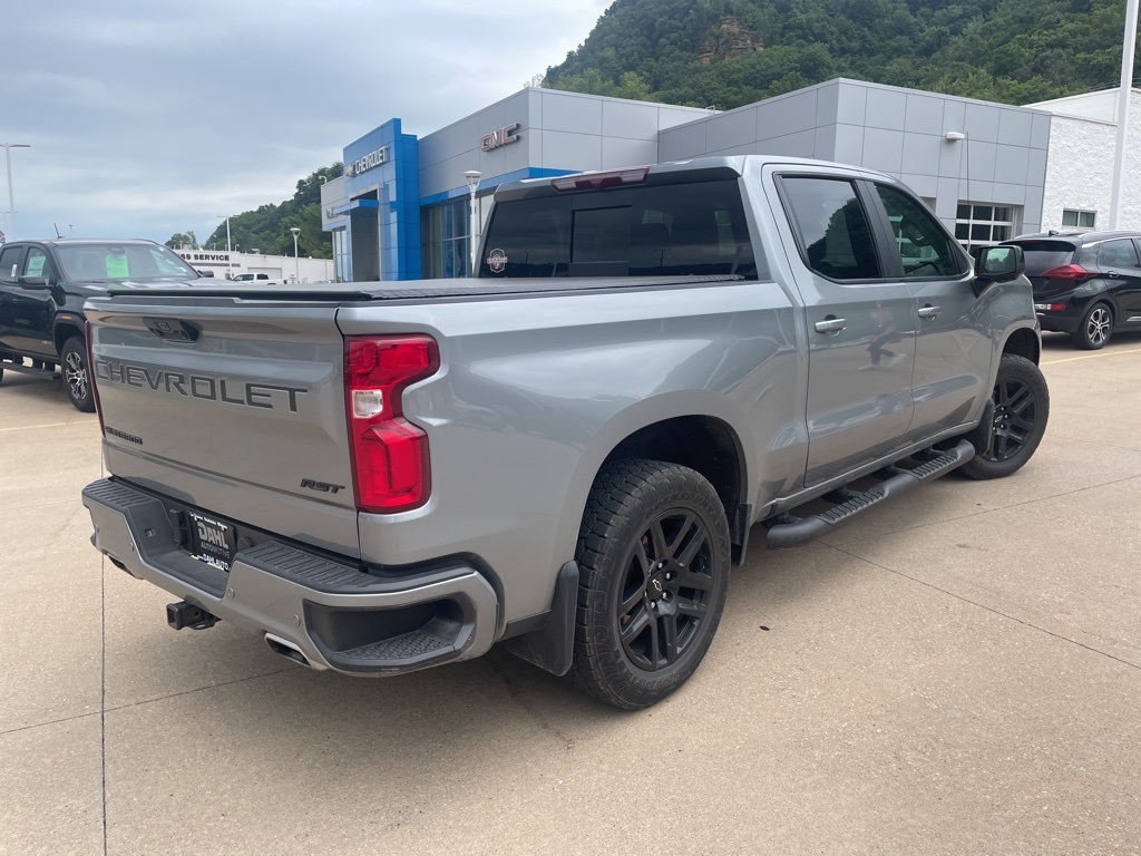 2023 Chevrolet Silverado 1500 RST photo 3