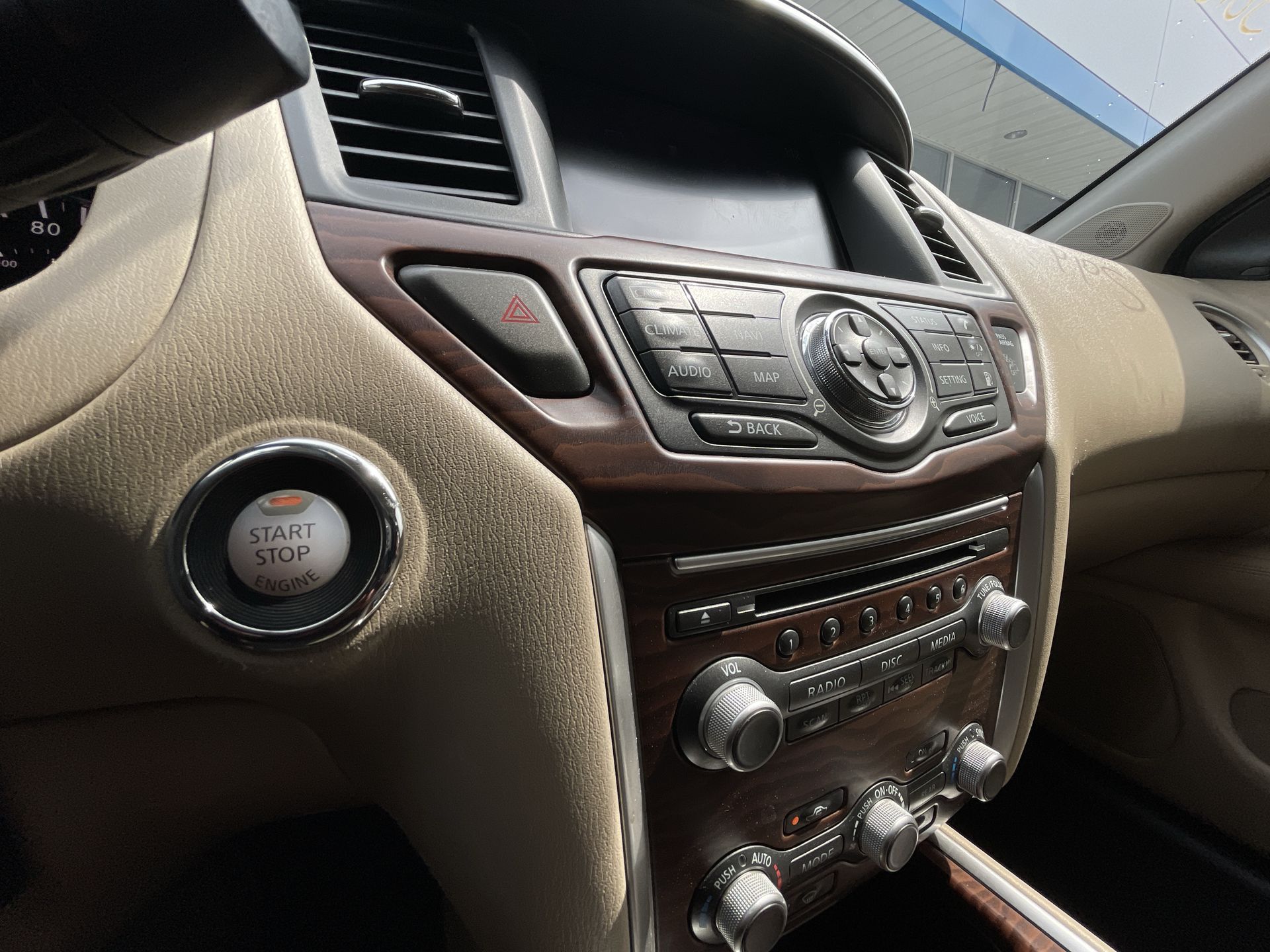 2019 Nissan Pathfinder Platinum photo 49