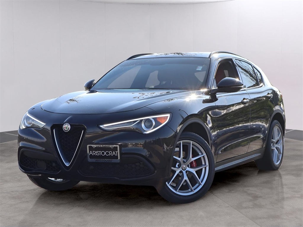2018 Alfa Romeo Stelvio Ti Sport's photo