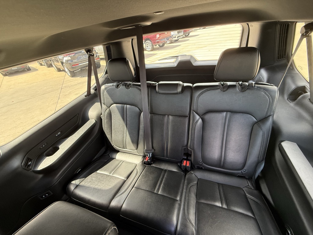 2023 Jeep Wagoneer L Series II photo 22