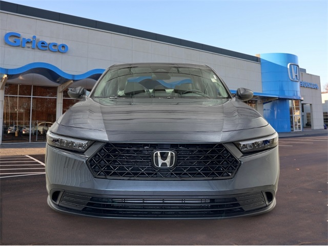 2025 Honda Accord LX photo 8