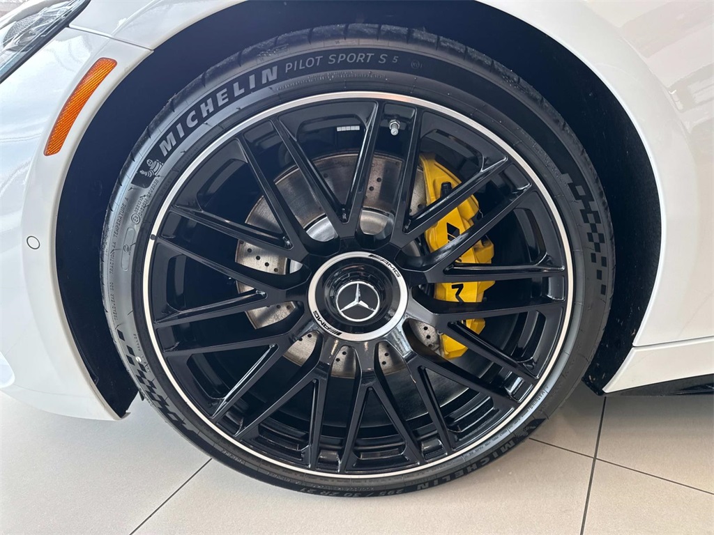 2025 Mercedes Benz AMG GT 55 photo 3