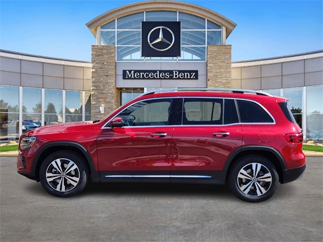 2025 Mercedes Benz GLB 250 4MATIC photo 2