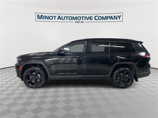 2023 Jeep Grand Cherokee Altitude photo 2