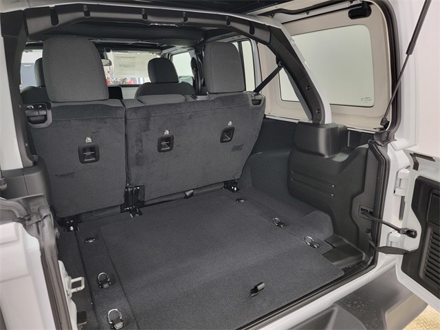 2025 Jeep Wrangler Sport S photo 15
