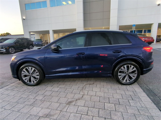 2023 Audi Q4 40 E-tron Premium Plus photo 4
