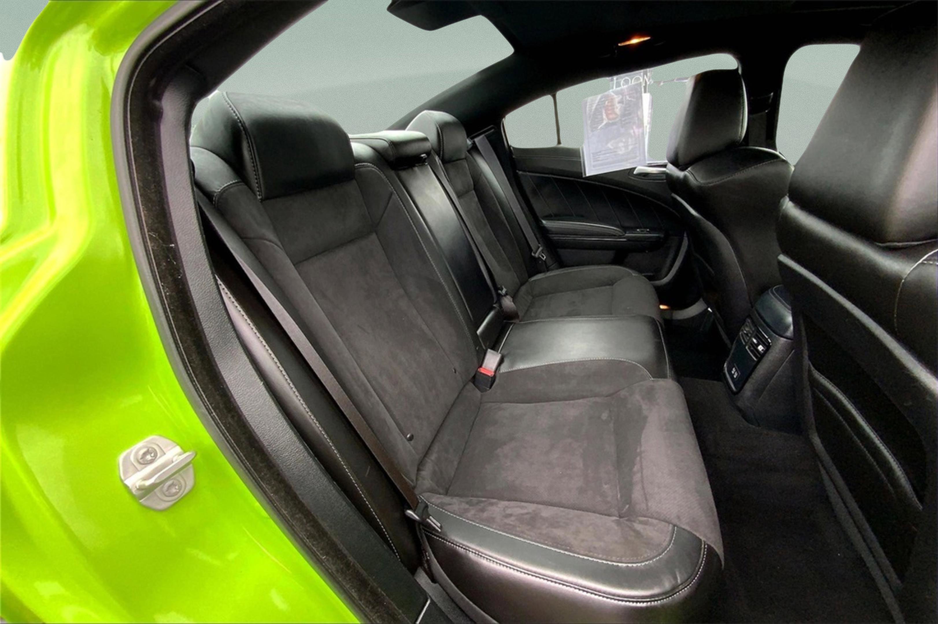 2023 Dodge Charger R/T photo 25