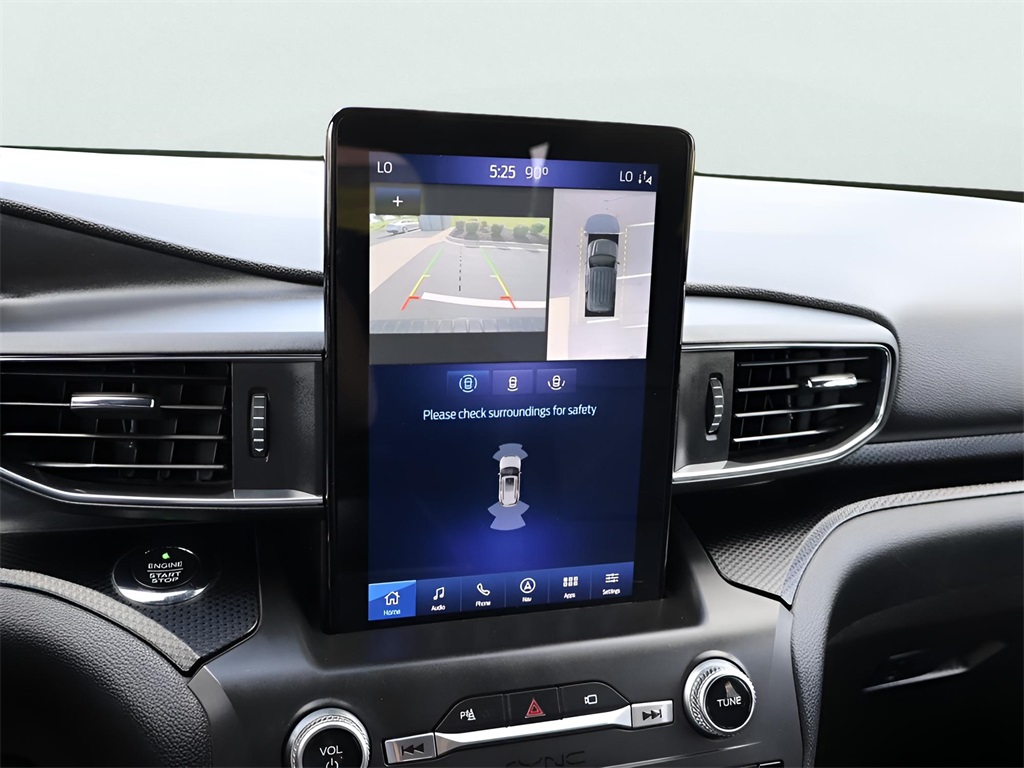 2020 Ford Explorer ST photo 25