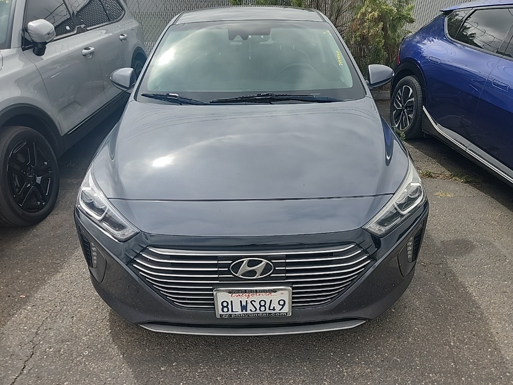 2019 Hyundai Ioniq Plug-In Hybrid photo 2