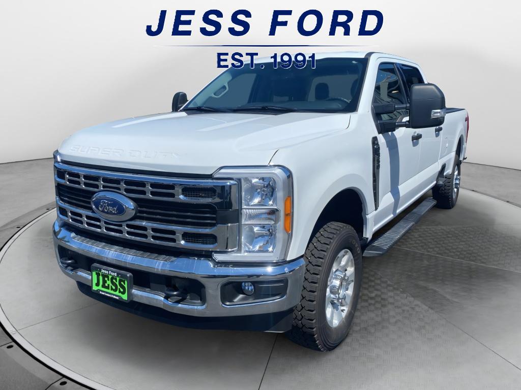 2023 Ford F-350 Super Duty XLT's photo