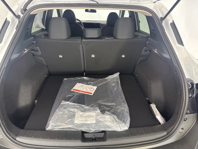 2026 Nissan Kicks SV photo 24