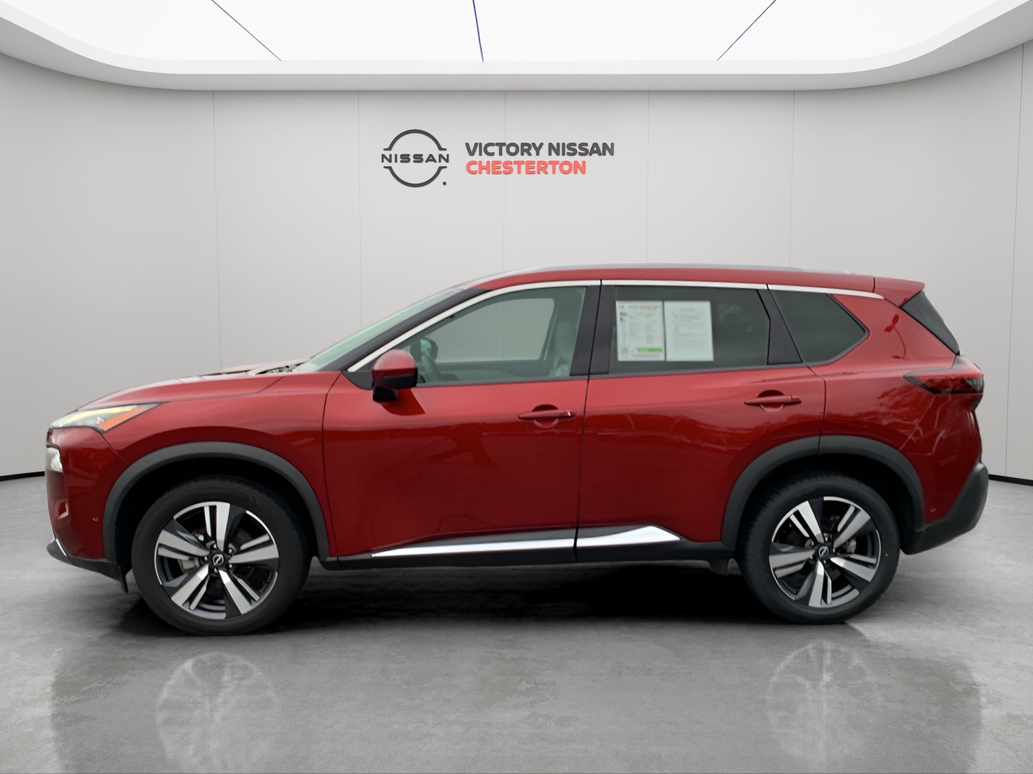 2023 Nissan Rogue SL photo 2