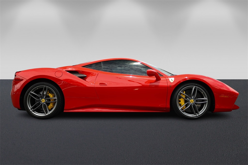 2019 Ferrari 488 GTB photo 2