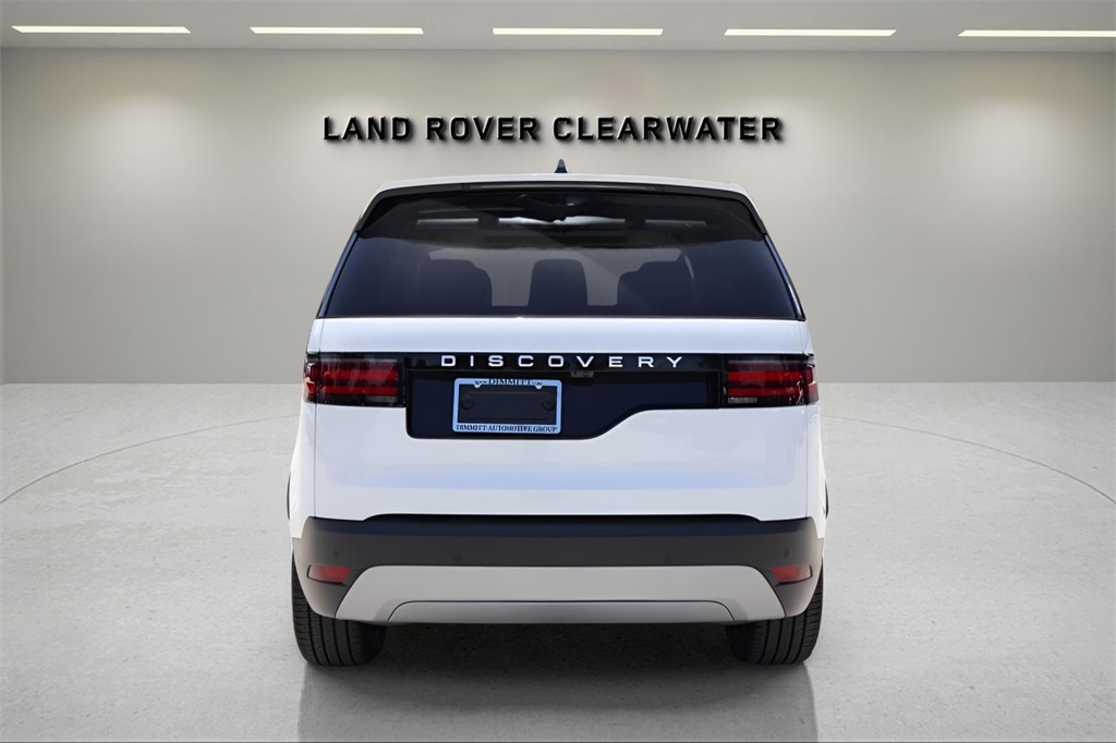 2025 Land Rover Discovery S photo 4