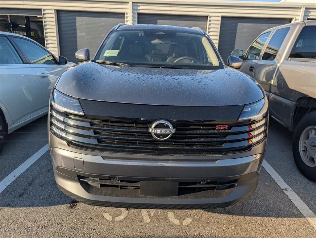 2025 Nissan Kicks SR photo 3