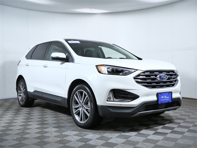 2023 Ford Edge Titanium's photo