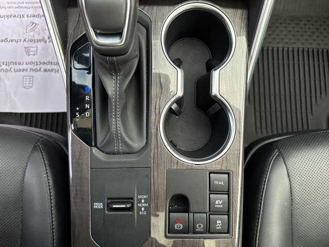 2023 Toyota Highlander Hybrid Platinum photo 20