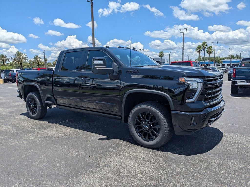 2025 Chevrolet Silverado 2500HD High Country photo 2