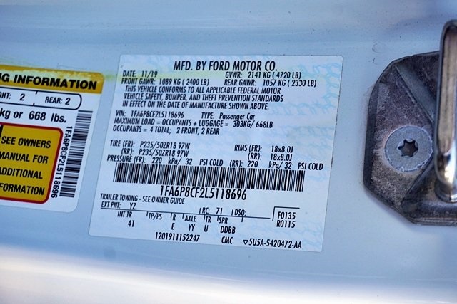 Used 2020 White Ford GT Premium image 31