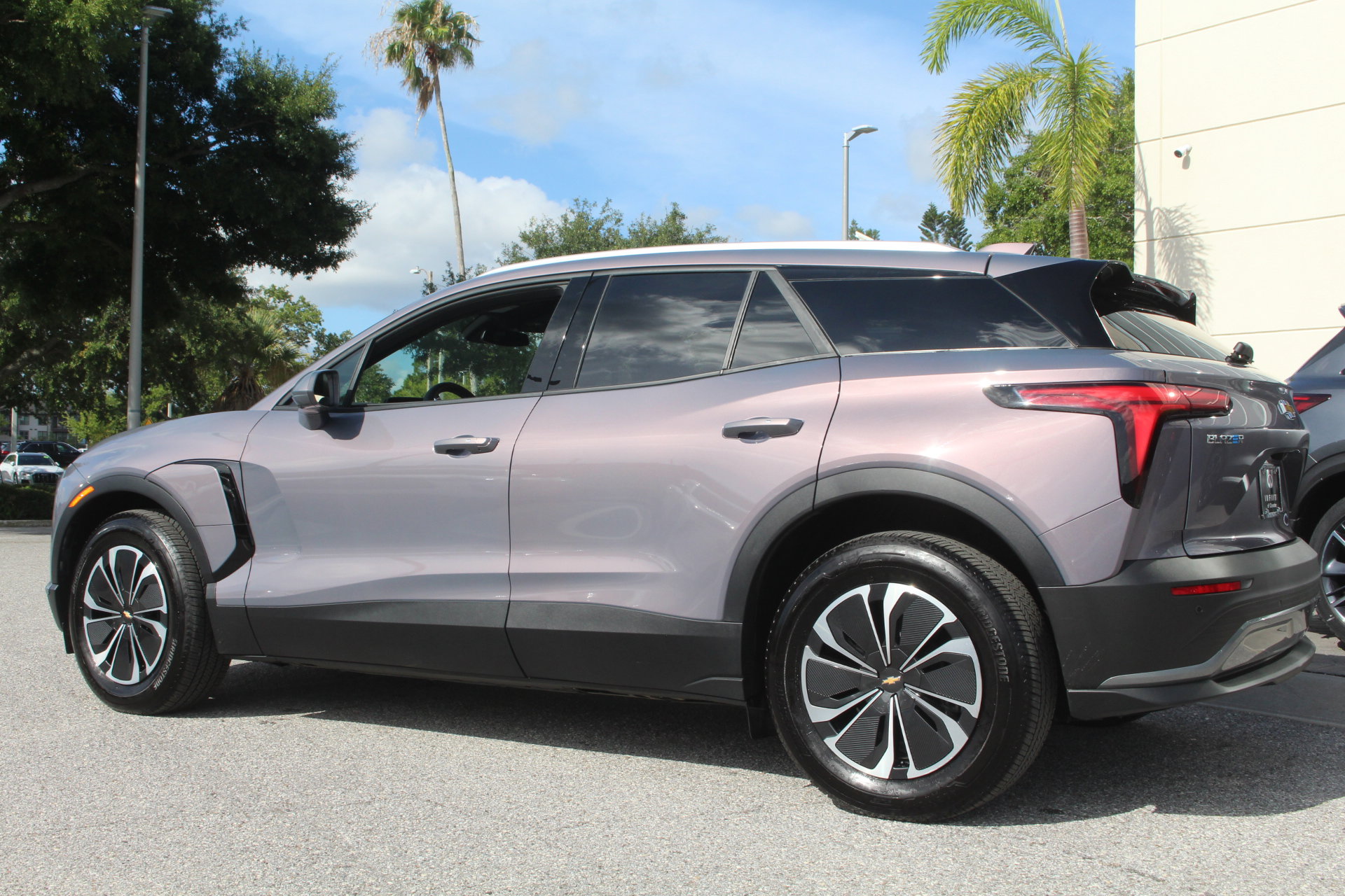 2024 Chevrolet Blazer EV photo 2