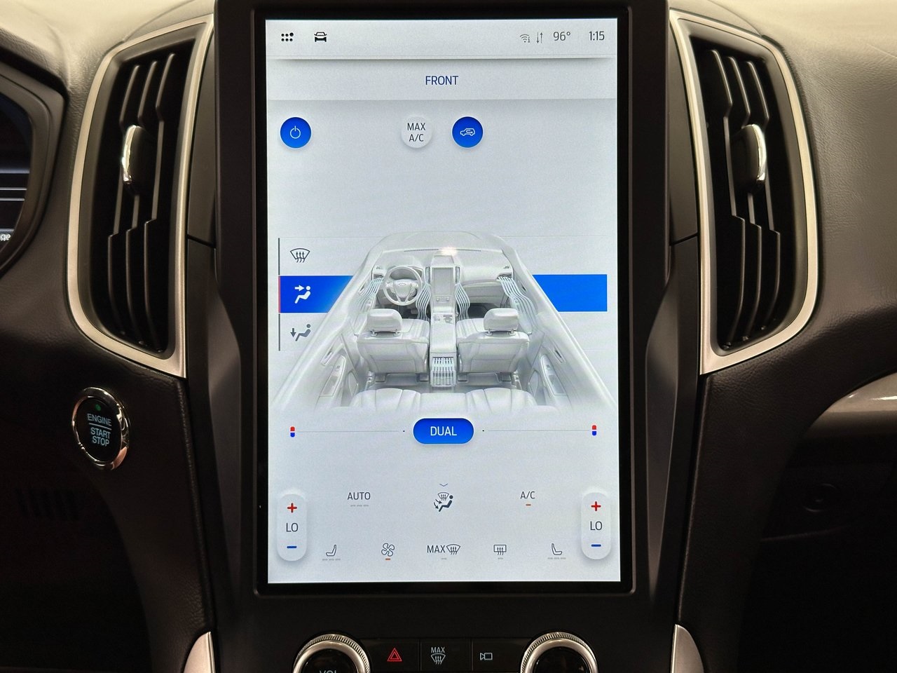 2023 Ford Edge SEL photo 8
