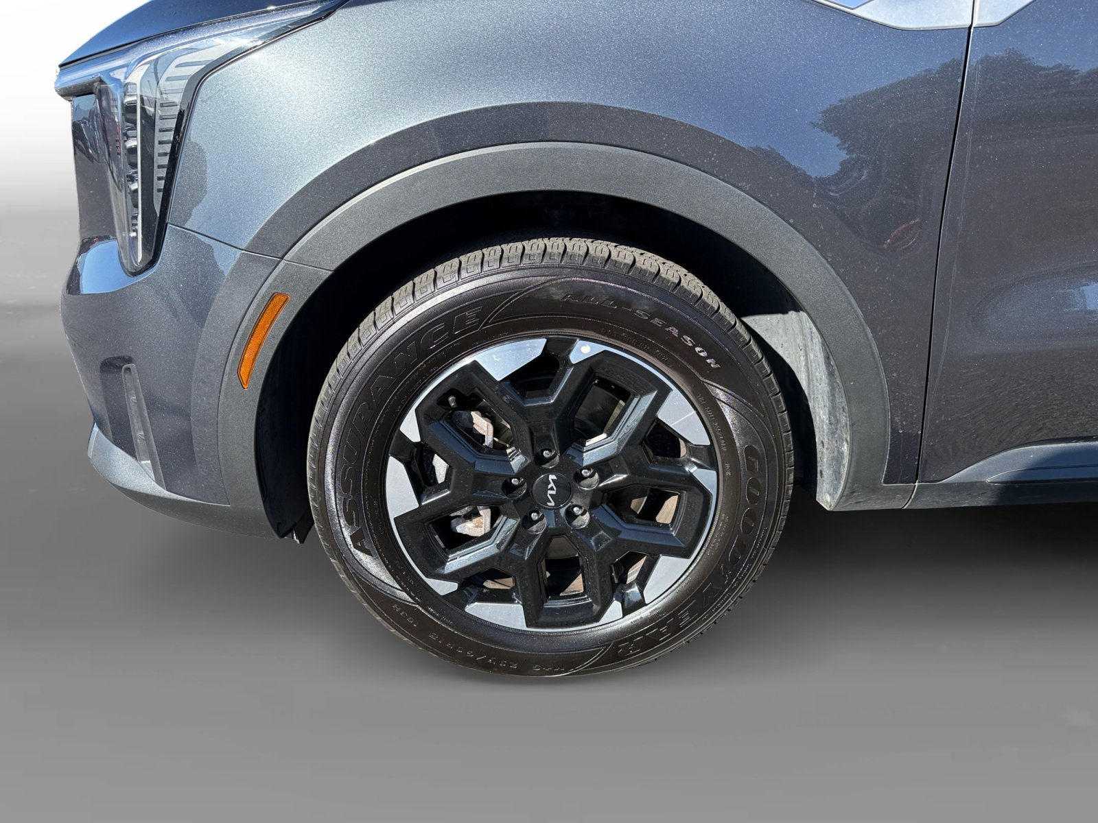 2024 Kia Sorento S photo 8