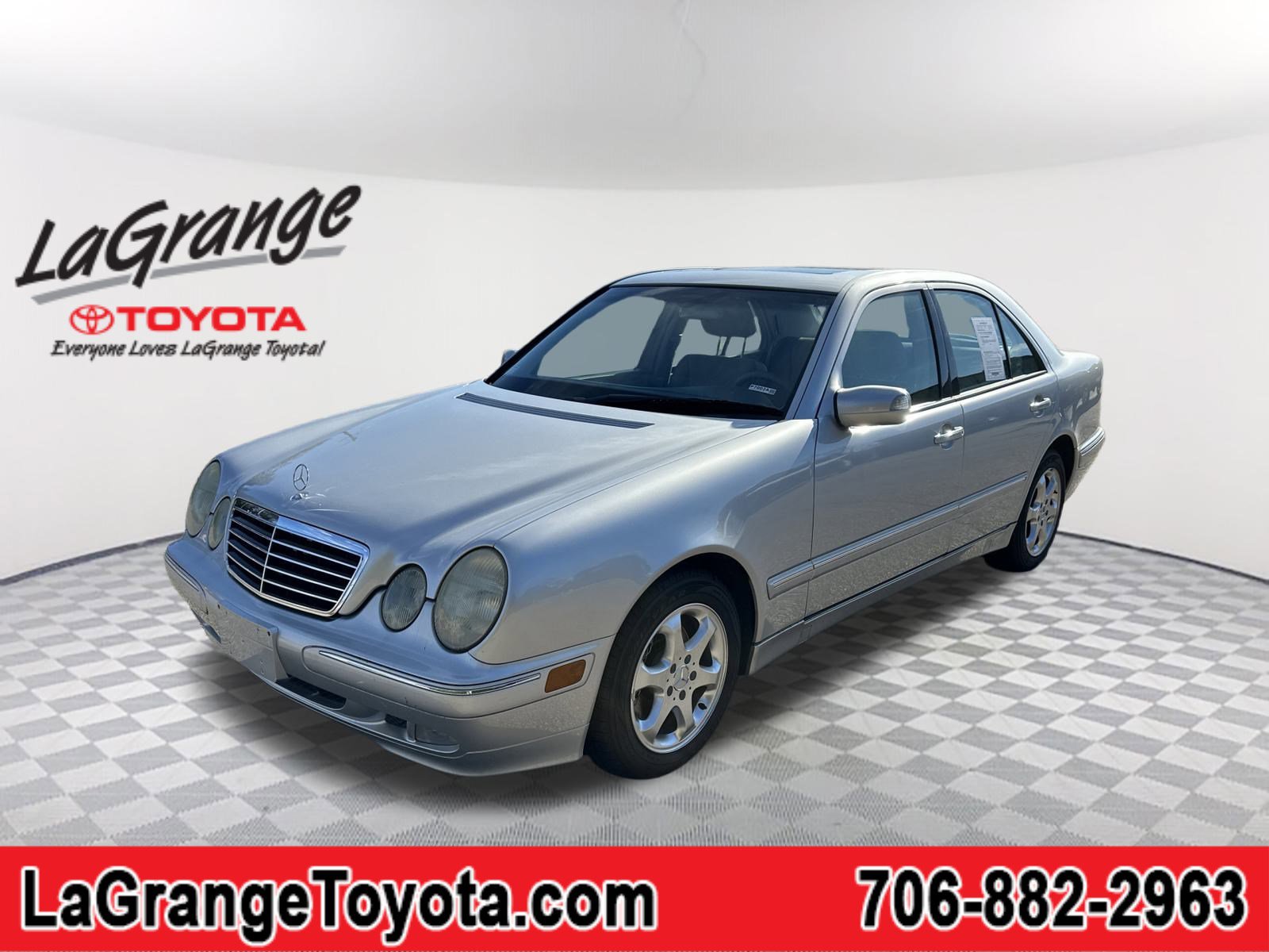2002 Mercedes-Benz E-Class E320's photo