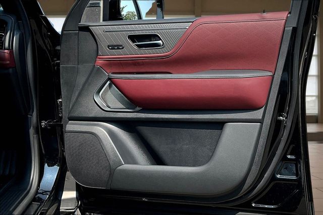 2026 Infiniti QX80 photo 23